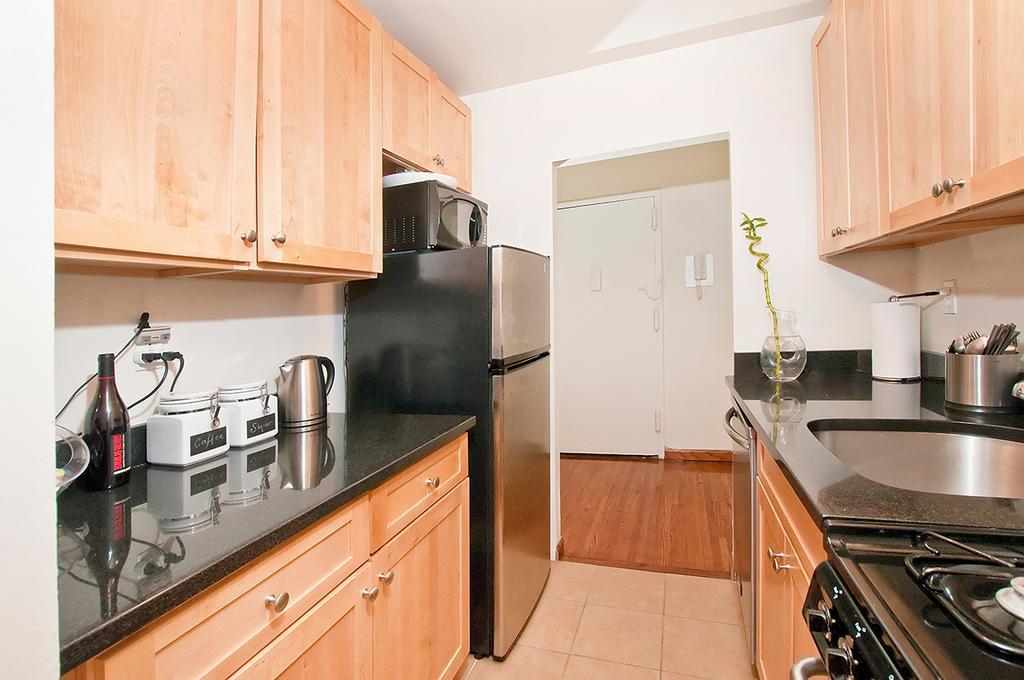 Luxury Apartments Next To Times Square Нью-Йорк Номер фото