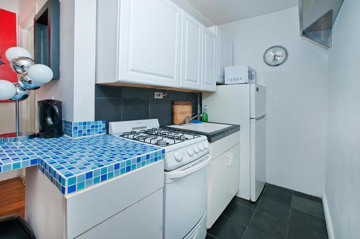 Luxury Apartments Next To Times Square Нью-Йорк Екстер'єр фото