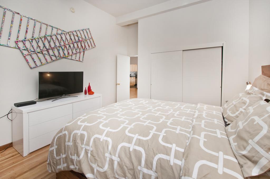 Luxury Apartments Next To Times Square Нью-Йорк Номер фото